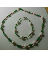 Green Aventurine Necklace &amp; Red white &amp; Green Bead Bracelet - $25.91 CAD