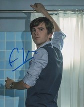 Freddie Highmore Signed Photo 8X10 Rp Autographed ** The Good Doctor - £15.79 GBP