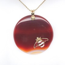 14k Yellow Gold Enamel Bee on Large Genuine Natural Agate Disk Pendant (#J6232) - £869.22 GBP