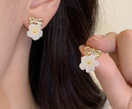 Stylish little fresh bow shell flower earrings temperament Everything ea... - £15.51 GBP