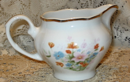 Favolina-Creamer- Multicolored Floral - Gold Detail-Porcelain-Poland - €6,94 EUR