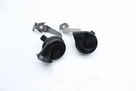 06-10 VW VOLKSWAGEN PASSAT B6 HIGH & LOW TONE HORNS W/ BRACKETS E4863 image 2