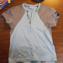 Fox M popover Henley style stretchy shirt Blue Gray - $15.00