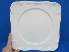 Mikasa French Countryside F9000 White Square 10 1/2&quot; Scalloped Dinner Plate EC - £26.57 GBP