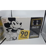 Disney Mickey The True Original 90 Years Collector&#39;s Chess Set  - $908.96 MXN
