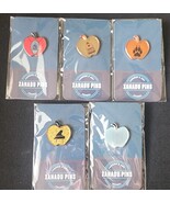 NEW Lot of (5) The Twilight Saga Apple Pins by Xanadu - €43,15 EUR