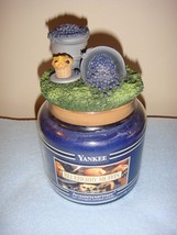 Yankee Candle Blueberry Muffin Medium Candle And Our America Blueberry Topper - £15.97 GBP