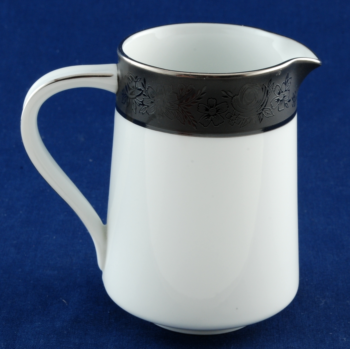 Noritake Sharon 8-oz Creamer Platinum Trim 6883 New China Item image 3