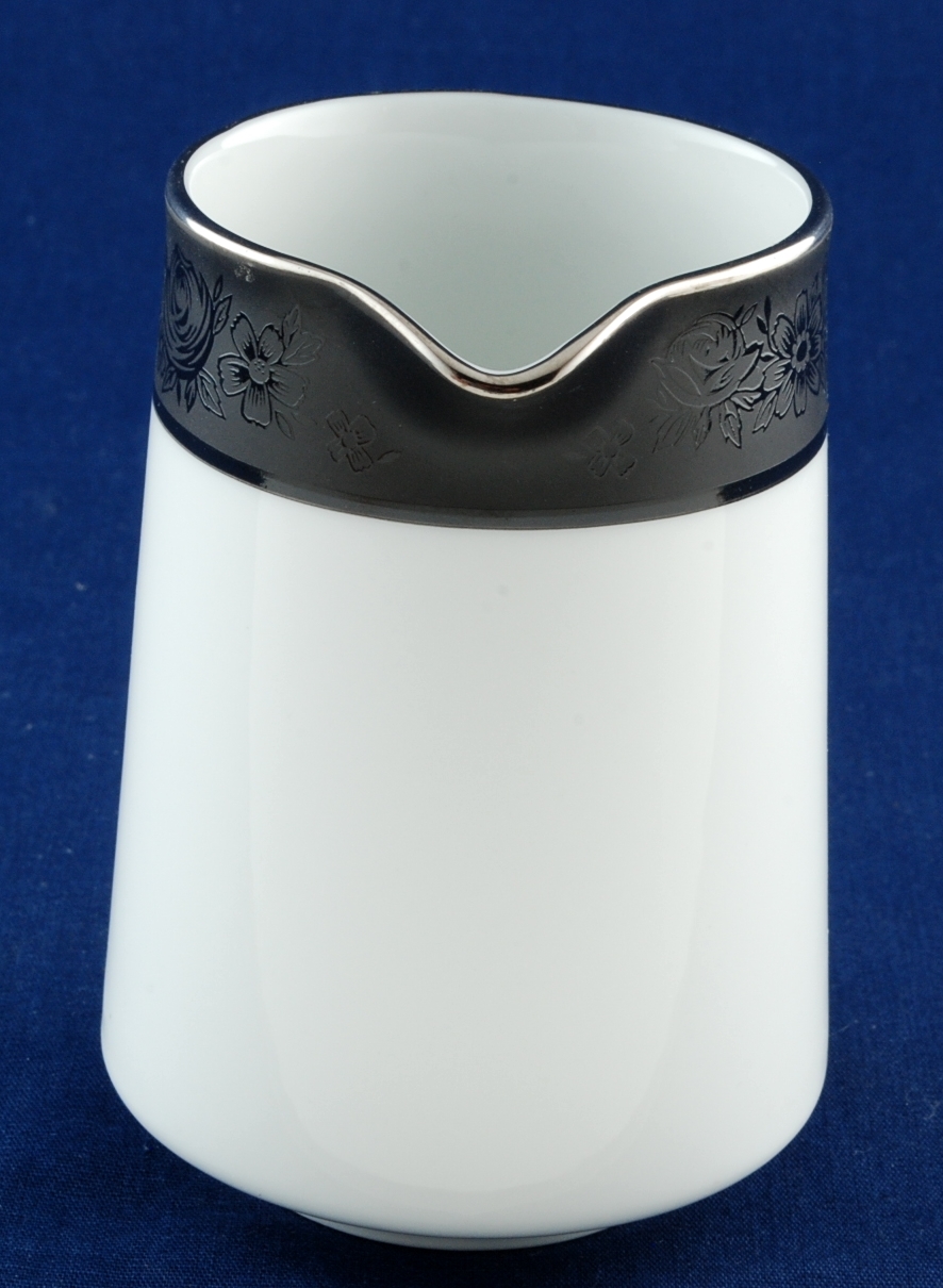 Noritake Sharon 8-oz Creamer Platinum Trim 6883 New China Item image 4