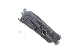 04-10 BMW 525I RADIATOR MOUNTING PLATE BRACKET Q7168 image 2