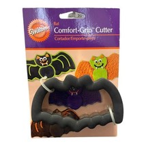 Wilton Halloween Comfort Grip Cookie Cutter Bat - £7.16 GBP