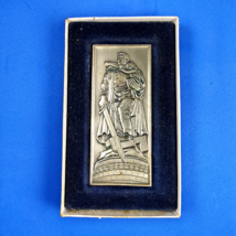 USSR Russian Soviet Table Medal Monument to Soviet soldiers w/Box Gold C... - $37.39