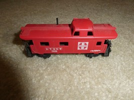 Vintage 1970s HO Scale Red Santa Fe AT&amp;SF 7240 Caboose Car - $16.83