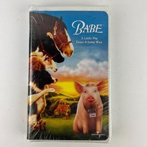Babe: A Little Pig Goes A Long Way Vhs Video Tape Clamshell Case New Sealed - £7.80 GBP