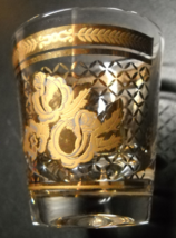 Starlyte Shot Glass Gold Flower Blooms Filigrees and Borders on Clear Glass - £6.40 GBP