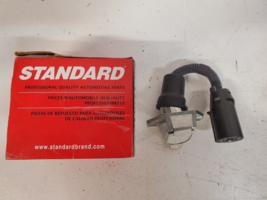 Standard Motor Products Connector TC569 P14234 - $1,955.37 MXN