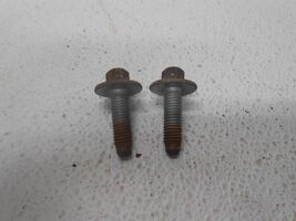 2013 Dodge Dart Rear Upper Strut Bolts - $550.13 MXN