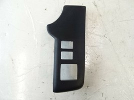 Lexus GX460 trim, switch panel, left front 55447-60040 black - $268.22 MXN