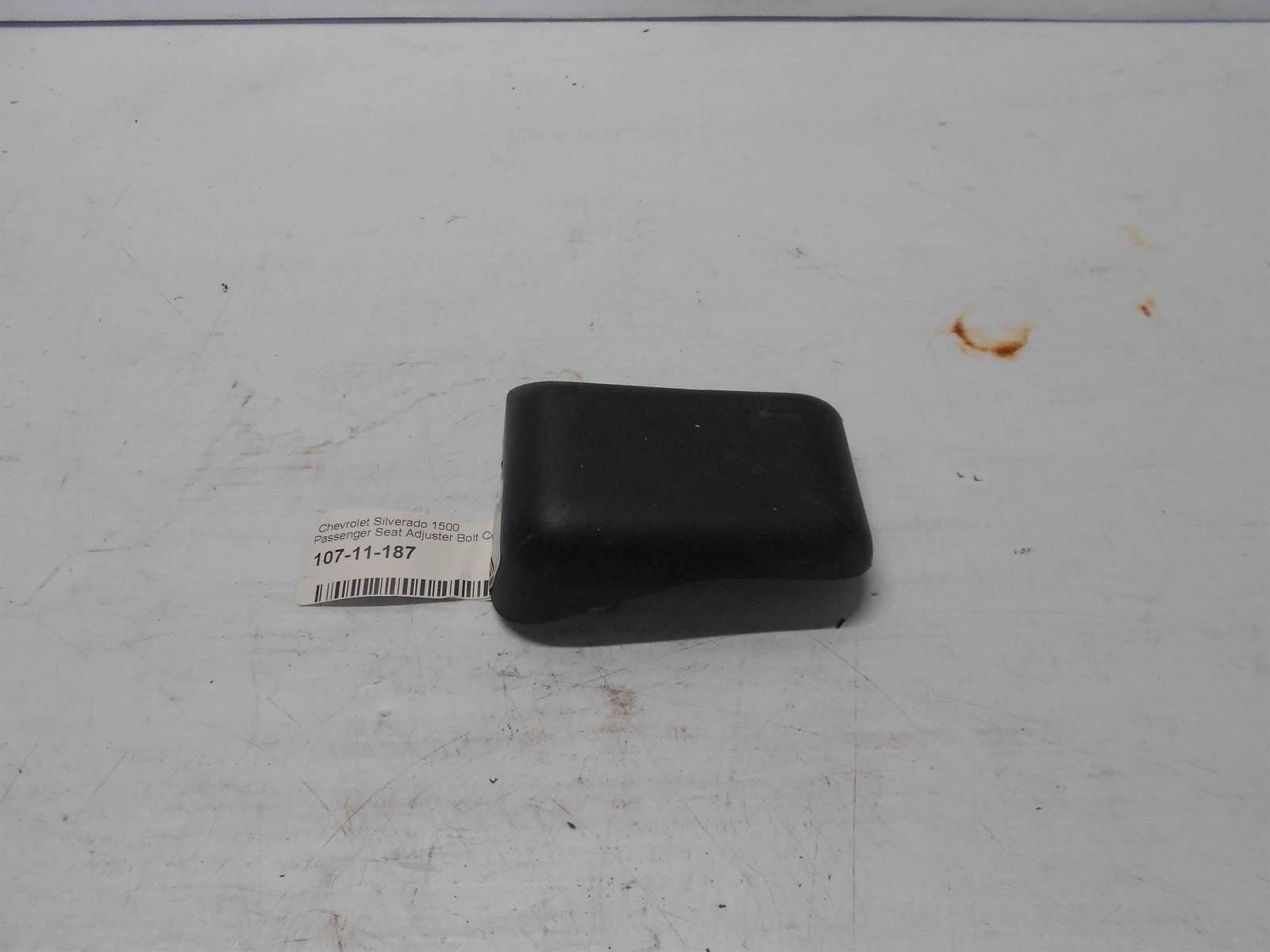 03-06 Chevy Silverado 1500 Passenger Seat Adjuster Cover - $19.75