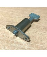 OEM Pachinko Pinball Machine OMLOCK Door Lock Cylinder &amp; Key 1.25” Shaft - $899.18 MXN