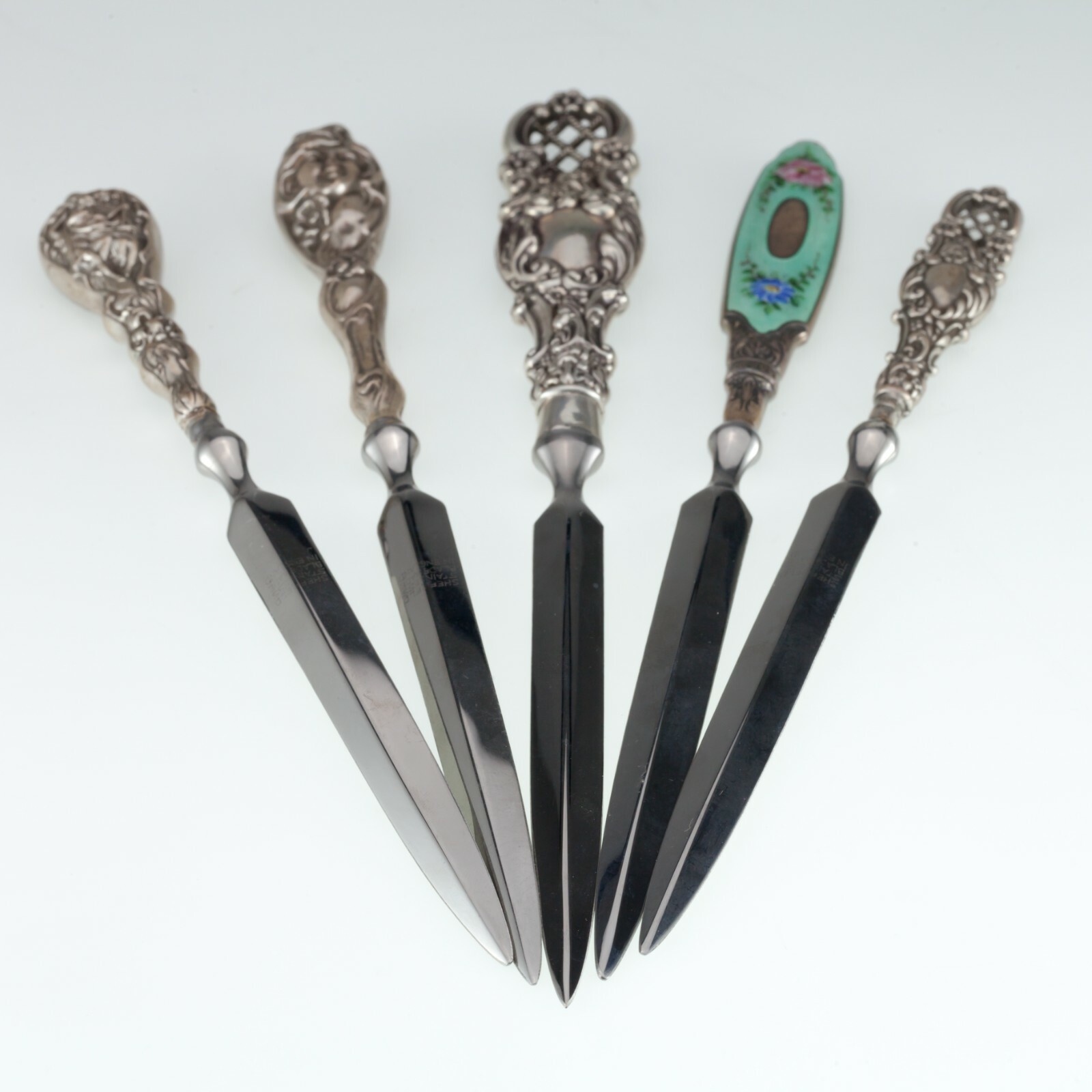 Stunning Art Nouveau/Art Deco English Sterling Letter Opener Set of 5-
show o... Item image 2