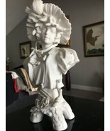 Vintage European Lady Ceramic Statue 9 inch&#39;s tall - $69.85 CAD