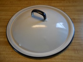 white enamel pot lid 10&quot; lid with 9&quot; lip ~ older style~ domed - $18.95