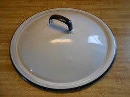 white enamel pot lid 10&quot; lid with 9&quot; lip ~ older style~ domed - £15.18 GBP