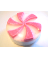 TWISTED PEPPERMINT BATH AND BODY WORKS BATH FIZZY W/SHEA BUTTER BOMBS 4 ... - $8.10