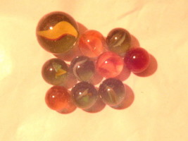 Lot of 10 Old Marbles  Variety Size &amp; Color 1 Boulder. Nice Variety. - £3.91 GBP