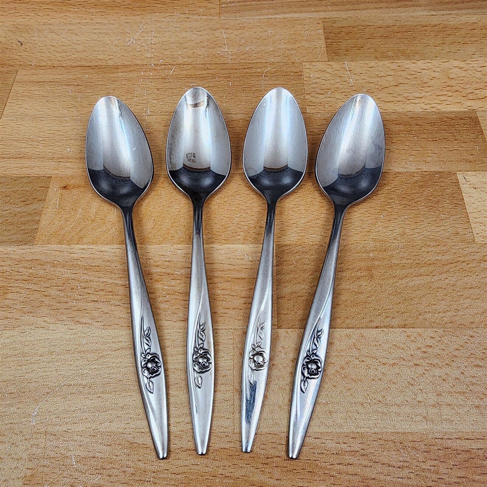Primary image for Teaspoon Lasting Rose Stainless Set of 4 by ONEIDA Flatware 6" (15cm)