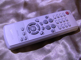 Used Samsung AA59-00316B Television TV Remote Control - $10.00