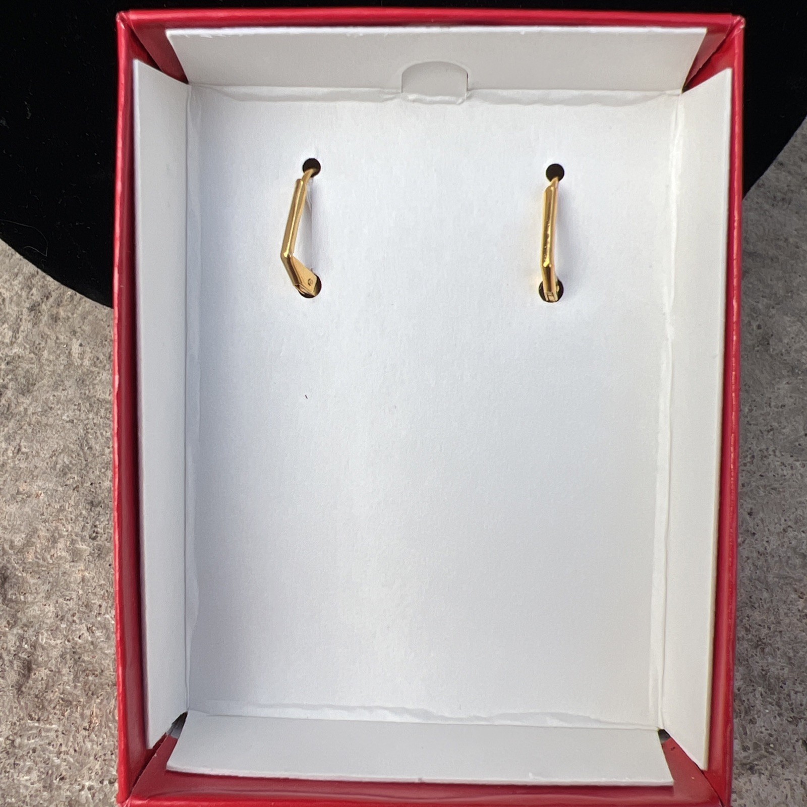 Alzerina 24K Gold plated Jade Flower Austrian Crystal Lever Back Dangle Earrings Item image 2