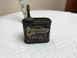Vintage LOCK-EASE Graphited Lock Fluid Advertising Tin Oil Can  - $292.93 MXN