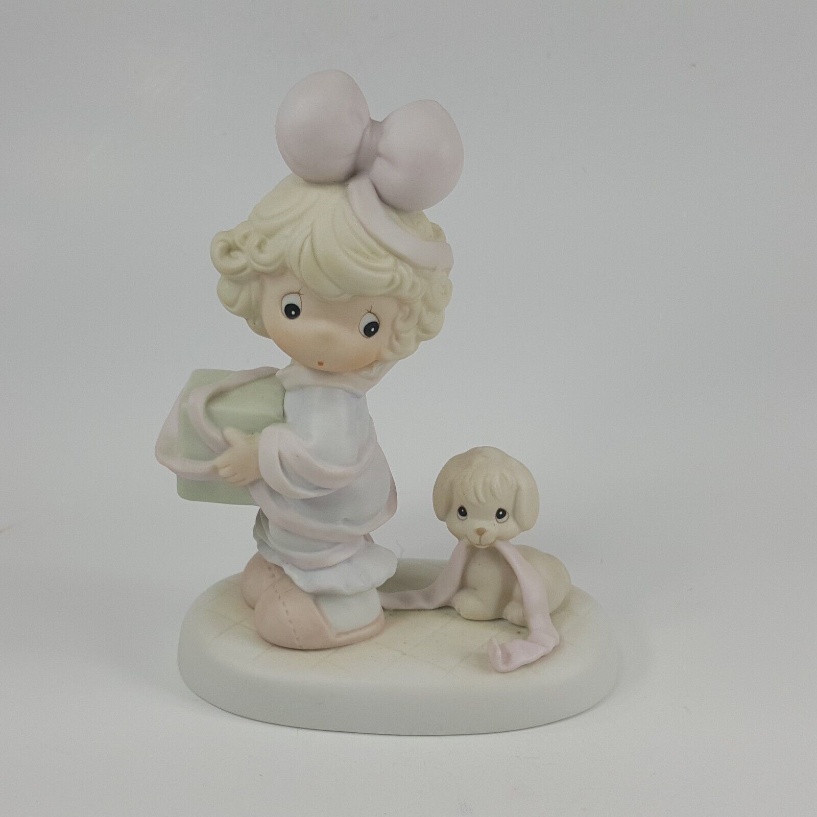 Primary image for Precious Moments 'Tied Up For The Holidays' Figurine 527580 1983 Enesco HDH5#