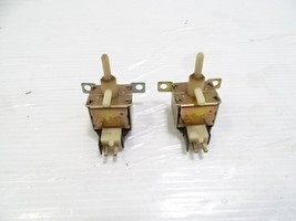 Mercedes R107 380SL vacuum change over valve set of 2 - $465.28 MXN