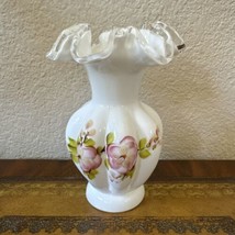VTG Fenton Floral Flower Hand Painted Silver Crest 6.5&quot; Crest Ruffled Glass Vase - £31.14 GBP