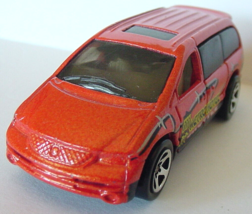 1998 Hot Wheels DODGE CARAVAN METRO HOTEL SHUTTLE Orange, 5 spoke 1/64 E... - £5.41 GBP