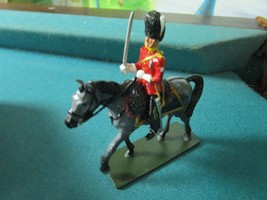 W. BRITAIN ROYAL SCOTS DRAGOON GUARDS MOUNTED OFFICER 2 PCS - £98.15 GBP
