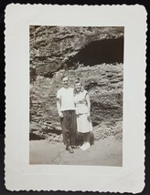 1947 Young Couple Outdoors Photo B&amp;W Snapshot - £2.77 GBP