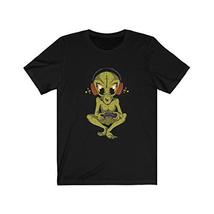 Gift for Alien UFO Fan, Alien Gamer UFO Tshirt Black - £20.12 GBP