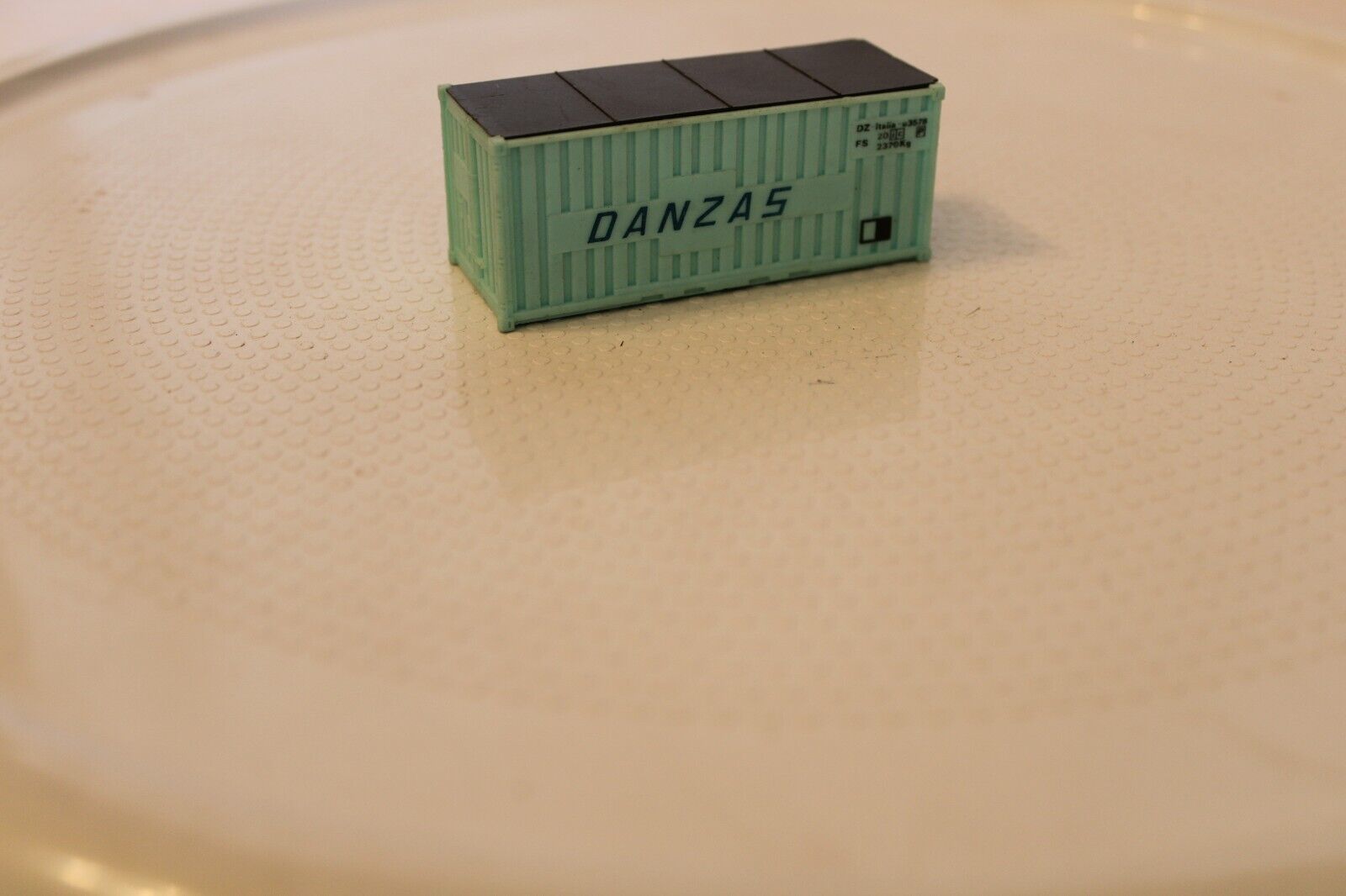 HO Scale Athearn, 20' Container, Danzas, Blue Weathered - Other Parts ...