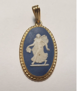 Wedgwood Oval Cameo Pendant Top Charm Gold Tone Color Accessory - £68.18 GBP