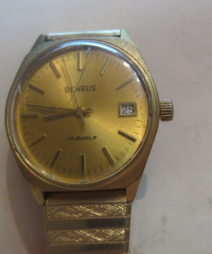 Vintage Benrus Goldtone manual wind Men&#39;s Watch 17 jewels with date - £27.99 GBP