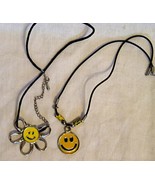 2 VINTAGE 70&#39;S Yellow Cloisonne Enamel SMILEY FACE Pendants Necklaces - $13.66 CAD