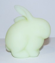 Darling Vintage Fenton Art Glass Custard Satin Bunny Rabbit Figurine ~Glows~ - £41.07 GBP