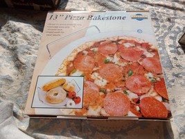 13&quot; PIZZA KITCHEN COLLECTIONS BAKING Stone BRAND NEW - £23.73 GBP