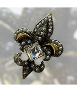 \Vintage Style Fleur De Lis Brooch Pin with Faux Pearls and Rhinestones - $12.18 CAD
