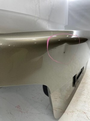 2004-2007 BMW 530I Xi Trunk Lid W/ First Aid Kit Tow Hook Panel Scratches Bent Item image 7