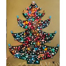 Vintage Christmas Tree Jewelry Bejeweled Bedazzled Lighted Tree On A Board - £97.78 GBP
